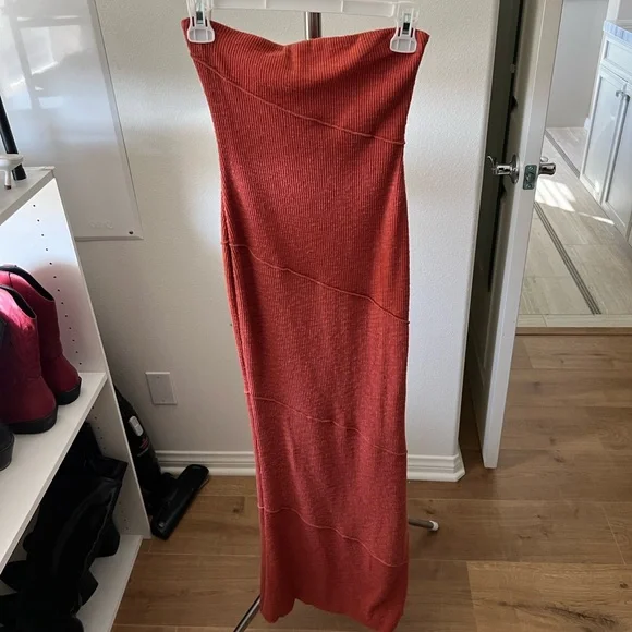 Princess Polly Oscar Midi Dress - Picture 2 of 4